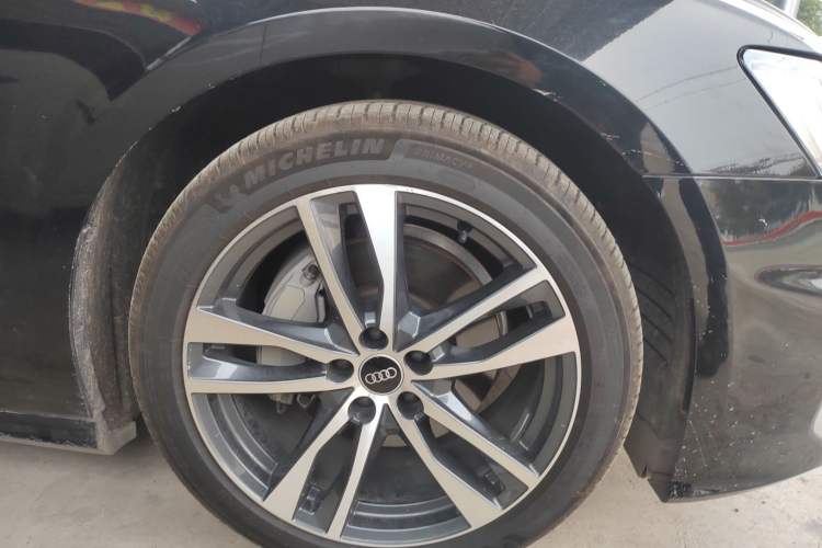 Used Audi A6L 2023 40 TFSI Luxury Dynamic Model Right Rear Wheel Hub
