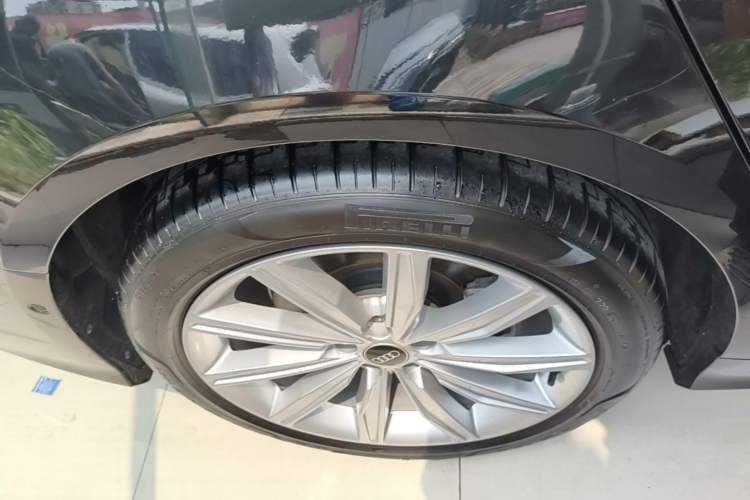 Used Audi A6L 2023 Revised 45 TFSI Prestige Dynamic Edition Right Rear Wheel Hub