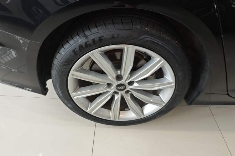 Used Audi A6L 2023 Revised 45 TFSI Prestige Dynamic Edition Right Rear Wheel Hub