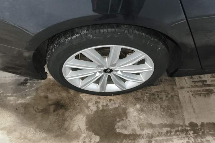Used Audi A6L 2023 Revised 45 TFSI Prestige Dynamic Edition Right Rear Wheel Hub