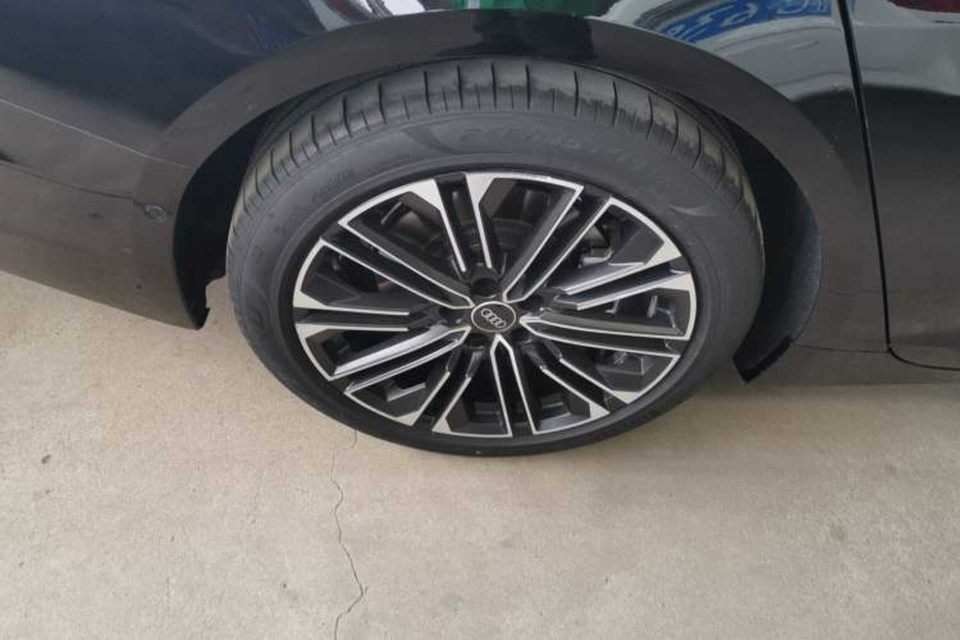 Used Audi A6L 2023 45 TFSI quattro Prestige Elegant Edition Right Rear Wheel Hub