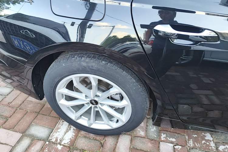 Used Audi A6L 2023 Revised 40 TFSI Luxury Prestige Edition Right Rear Wheel Hub
