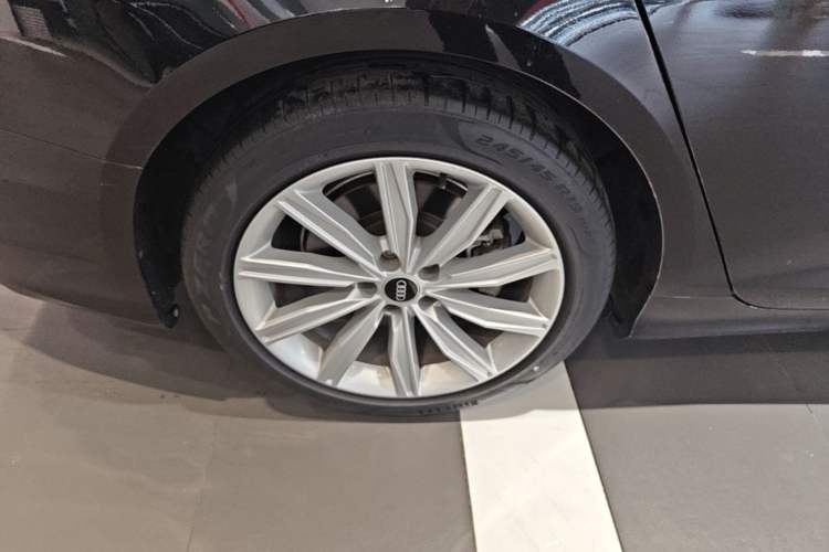 Used Audi A6L 2023 45 TFSI Prestige Dynamic Edition Right Rear Wheel Hub