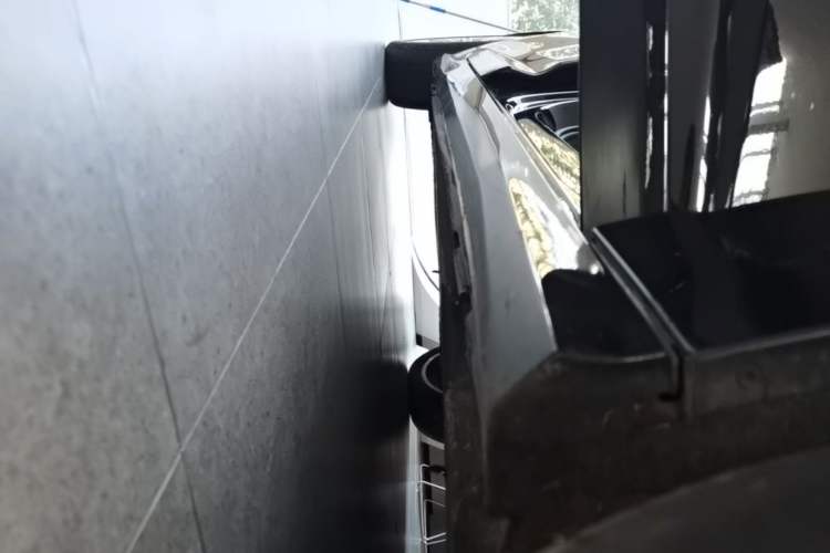 Used Audi A6L 2023 45 TFSI Prestige Dynamic Edition Right Side Sill
