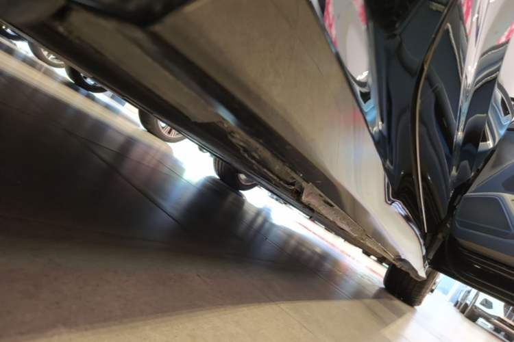 Used Audi A6L 2023 Revised 45 TFSI Prestige Dynamic Edition Right Side Sill