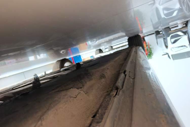 Used Audi A6L 2023 40 TFSI Luxury Prestige Edition Right Side Sill