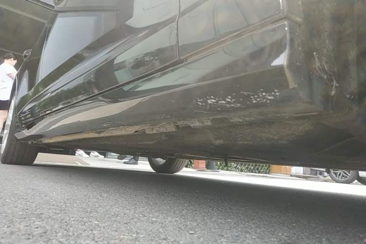 Used Audi A6L 2023 Revised 45 TFSI Prestige Dynamic Edition Right Side Sill