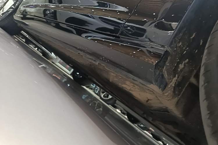 Used Audi A6L 2023 40 TFSI Luxury Dynamic Model Right Side Sill