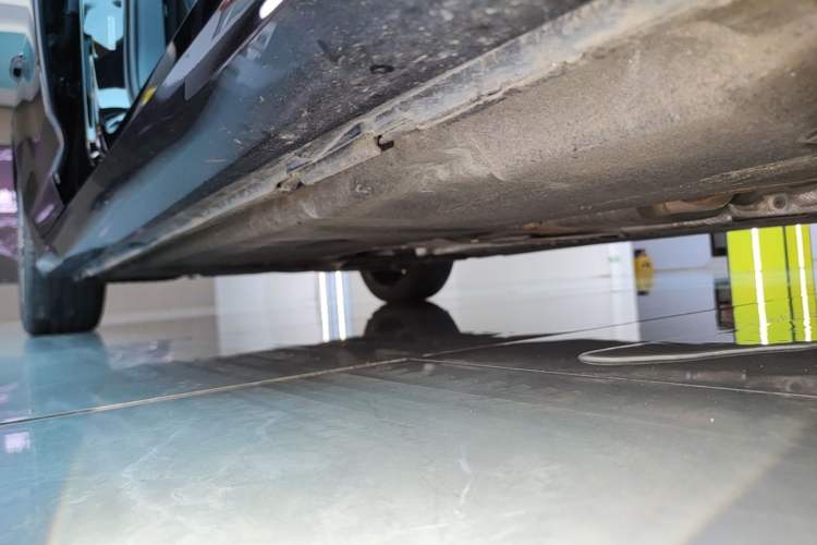 Used Audi A6L 2023 40 TFSI Luxury Dynamic Model Right Side Sill