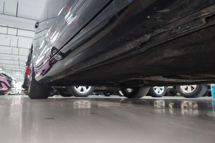 Used Audi A6L 2023 Revised 40 TFSI Luxury Dynamic Edition Right Side Sill