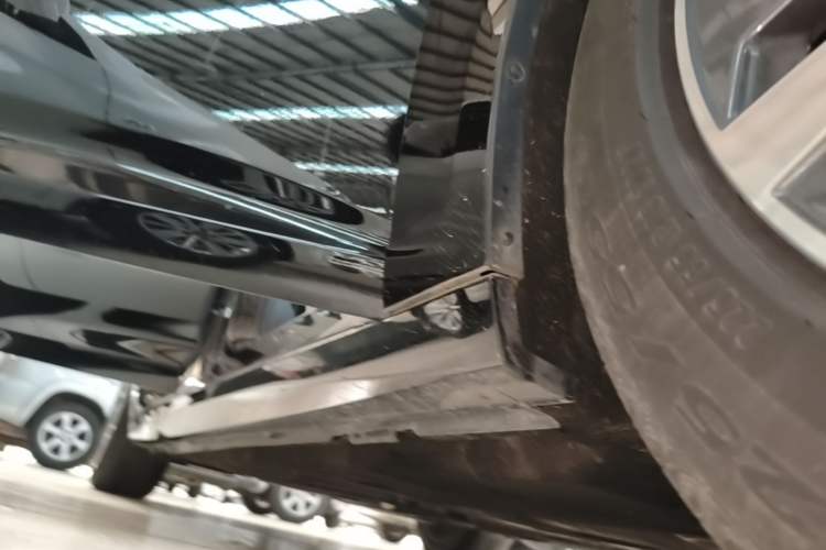 Used Audi A6L 2023 45 TFSI Prestige Elegant Edition Right Side Sill