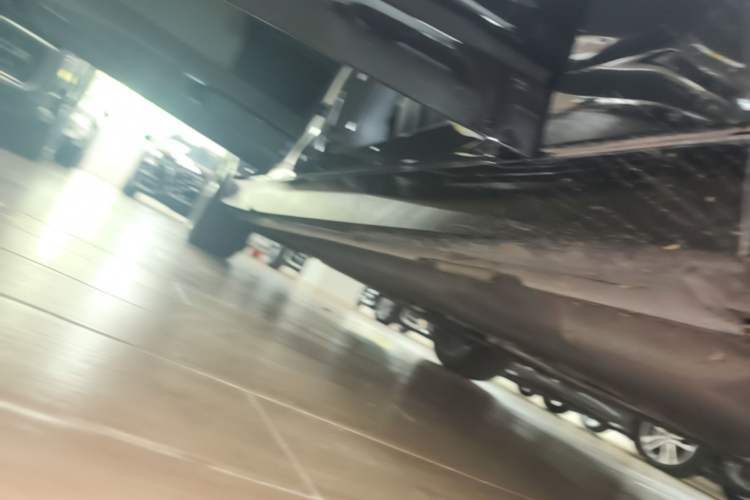 Used Audi A6L 2023 Revised 40 TFSI Luxury Prestige Edition Right Side Sill