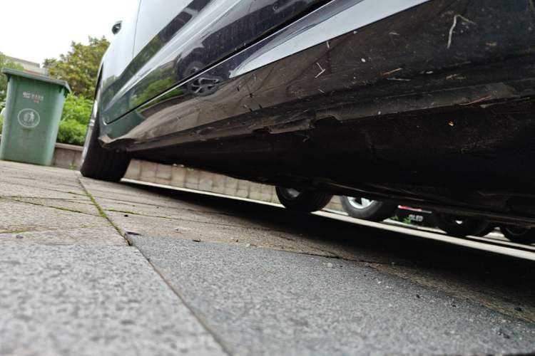Used Audi A6L 2023 45 TFSI Prestige Dynamic Edition Right Side Sill