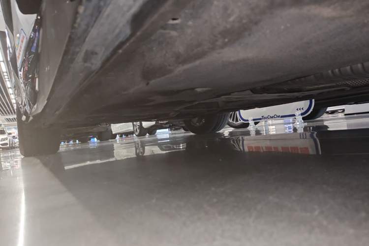 Used Audi A6L 2023 Revised 40 TFSI Luxury Dynamic Edition Right Side Sill