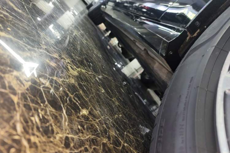 Used Audi A6L 2023 Revised 40 TFSI Luxury Dynamic Edition Right Side Sill