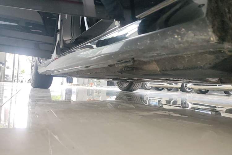 Used Audi A6L 2023 45 TFSI Prestige Dynamic Edition Right Side Sill