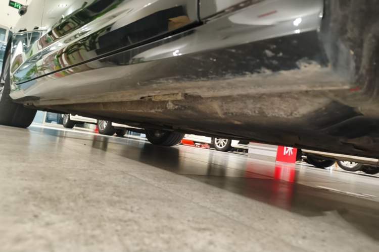 Used Audi A6L 2023 Revised Edition 45 TFSI quattro Prestige Dynamic Version Right Side Sill