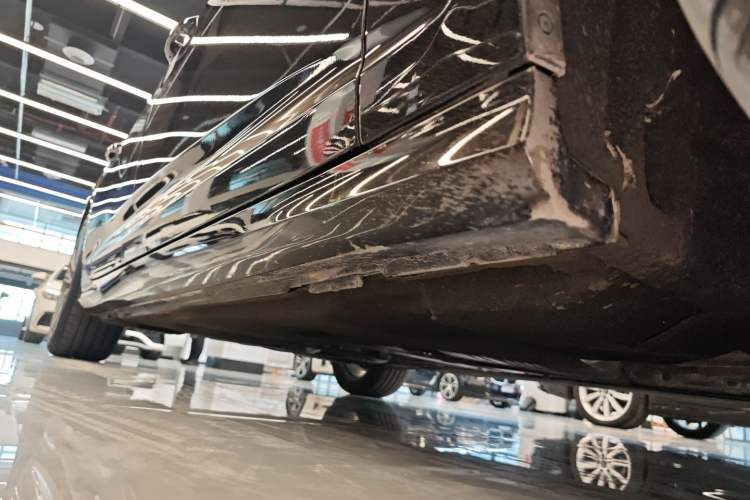 Used Audi A6L 2023 45 TFSI Prestige Dynamic Edition Right Side Sill
