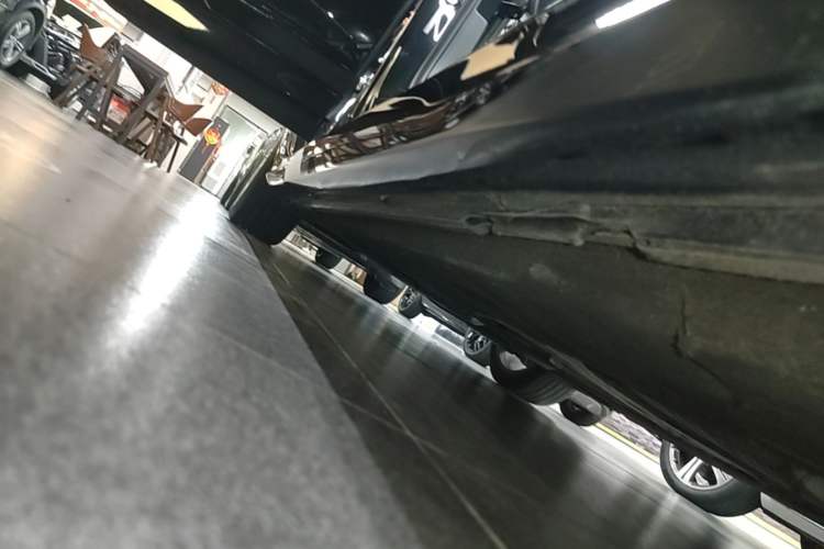 Used Audi A6L 2023 Revised 45 TFSI Prestige Dynamic Edition Right Side Sill