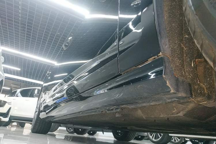 Used Audi A6L 2023 45 TFSI Prestige Dynamic Edition Right Side Sill