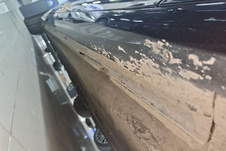 Used Audi A6L 2023 Revised 45 TFSI Prestige Elegant Edition Right Side Sill