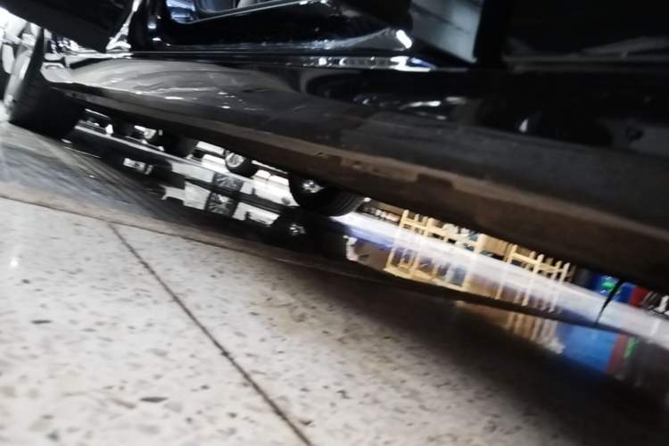 Used Audi A6L 2023 Revised 45 TFSI Prestige Dynamic Edition Right Side Sill
