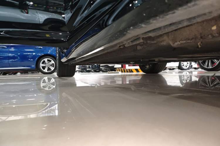 Used Audi A6L 2023 45 TFSI Prestige Dynamic Edition Right Side Sill