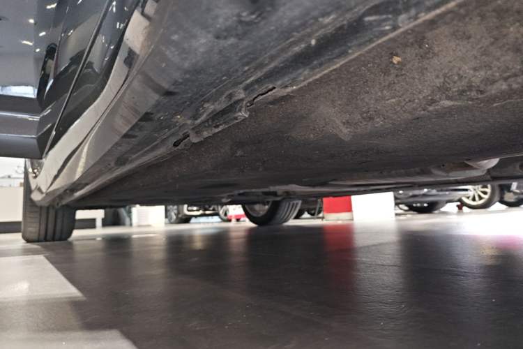 Used Audi A6L 2023 45 TFSI Prestige Dynamic Edition Right Side Sill