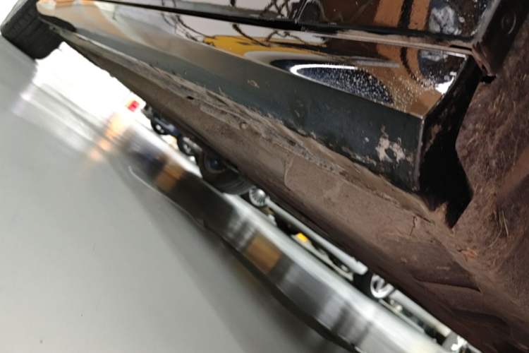 Used Audi A6L 2023 Revised 40 TFSI Luxury Dynamic Edition Right Side Sill