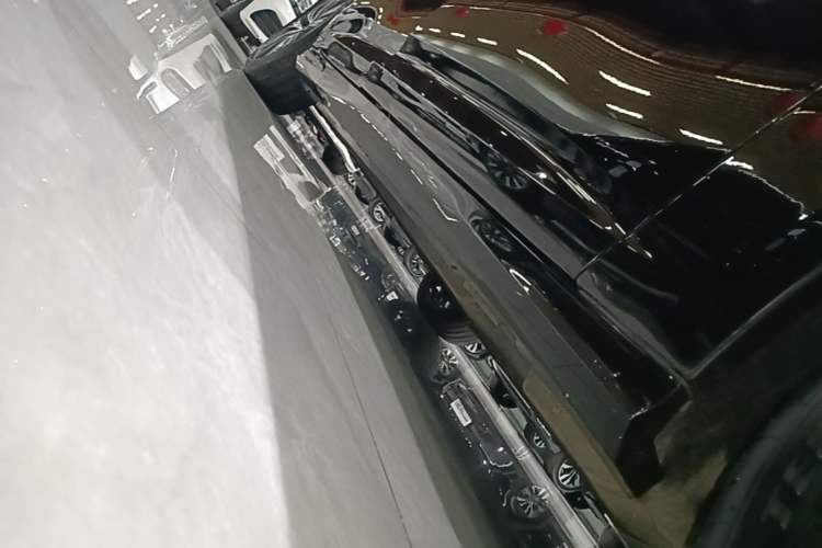 Used Audi A6L 2023 Revised 45 TFSI Prestige Dynamic Edition Right Side Sill