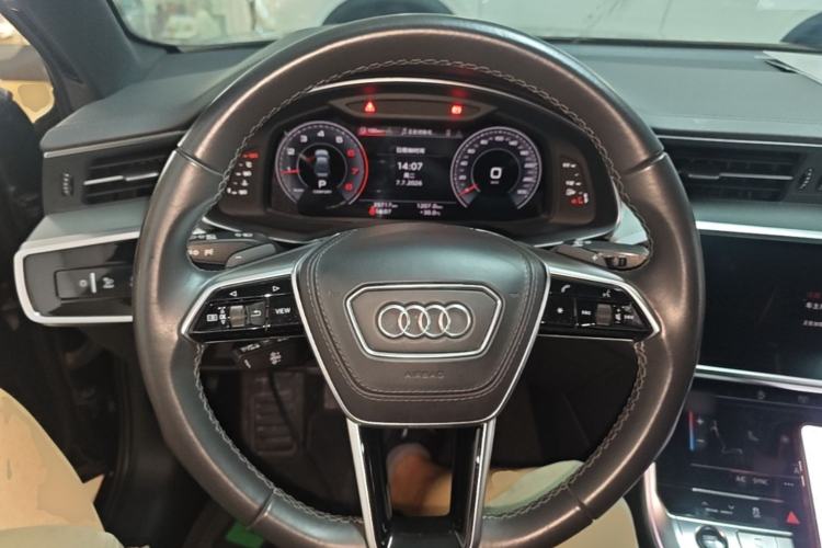 Used Audi A6L 2023 Revised 40 TFSI Luxury Dynamic Edition Steering Wheel