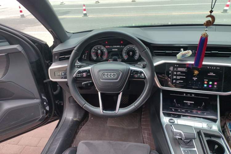 Used Audi A6L 2023 Revised Edition 45 TFSI quattro Prestige Dynamic Version Steering Wheel