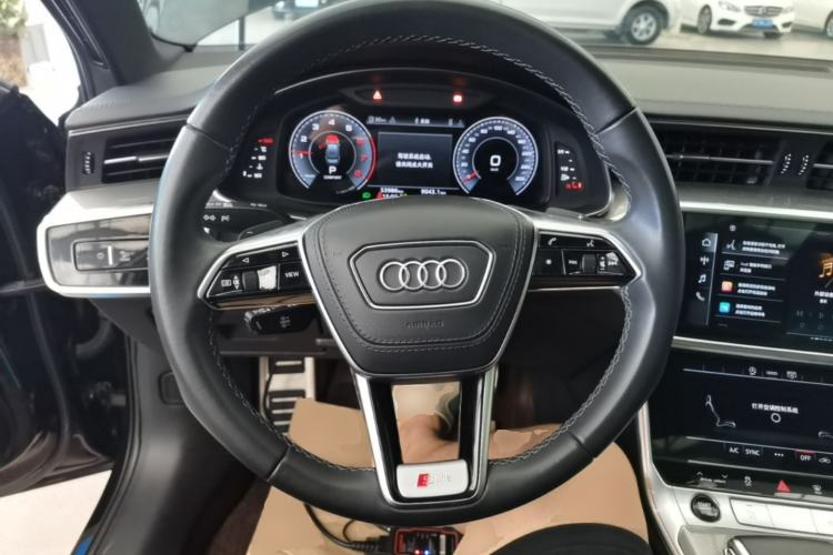 Used Audi A6L 2023 Revised 40 TFSI Luxury Dynamic Edition Steering Wheel