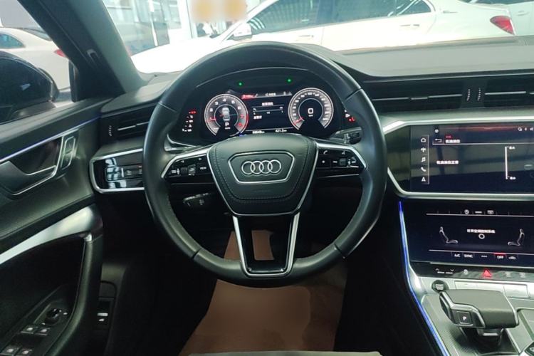 Used Audi A6L 2023 40 TFSI Luxury Dynamic Model Steering Wheel