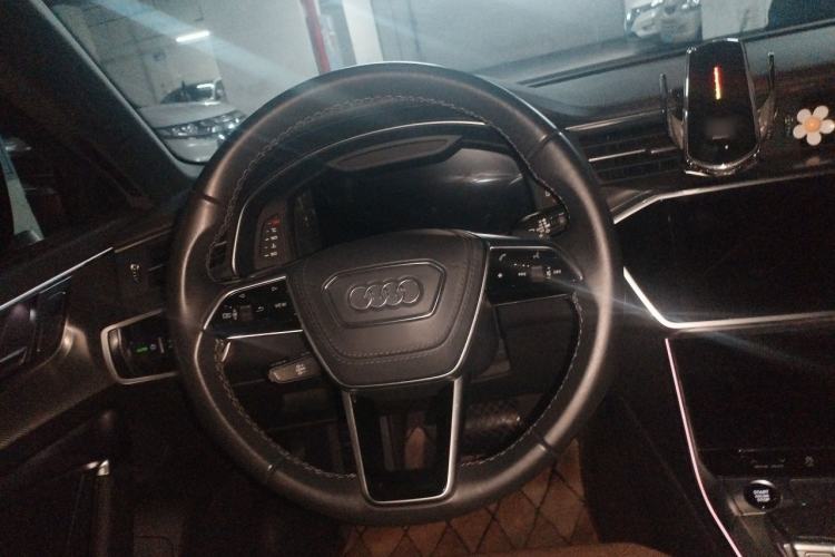 Used Audi A6L 2023 Revised 45 TFSI Prestige Dynamic Edition Steering Wheel