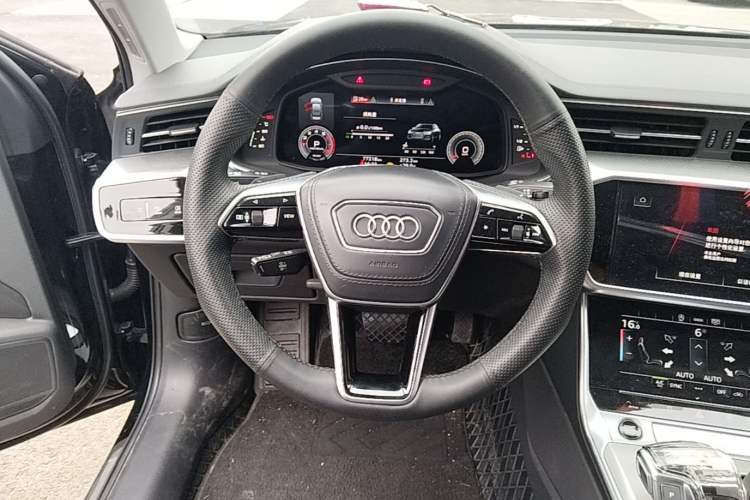 Used Audi A6L 2023 Revised 40 TFSI Luxury Prestige Edition Steering Wheel