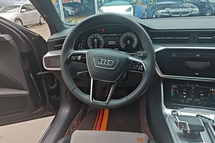 Used Audi A6L 2023 40 TFSI Luxury Dynamic Model Steering Wheel