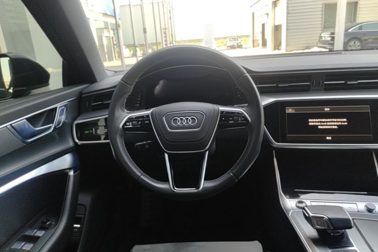 Used Audi A6L 2023 40 TFSI Luxury Dynamic Model Steering Wheel