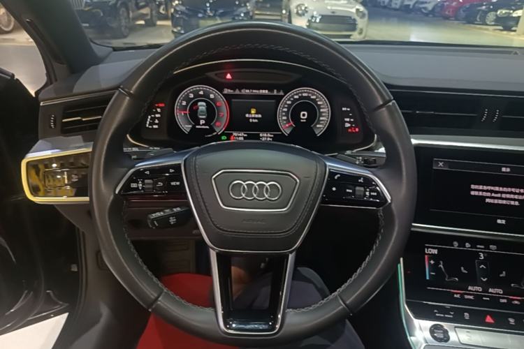 Used Audi A6L 2023 Revised 40 TFSI Luxury Dynamic Edition Steering Wheel