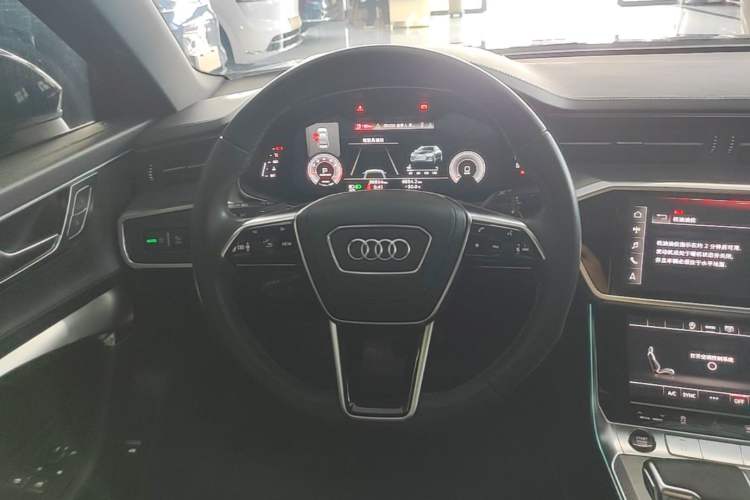 Used Audi A6L 2023 40 TFSI Luxury Dynamic Model Steering Wheel
