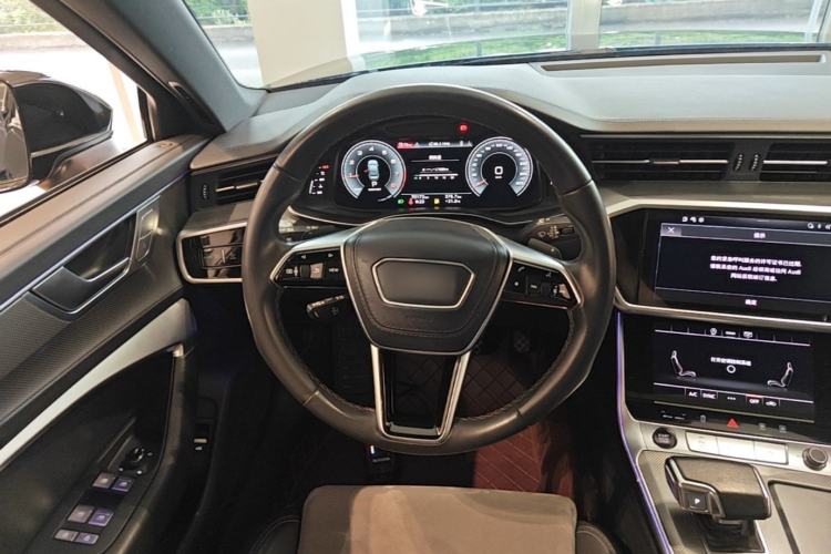 Used Audi A6L 2023 40 TFSI Luxury Dynamic Model Steering Wheel