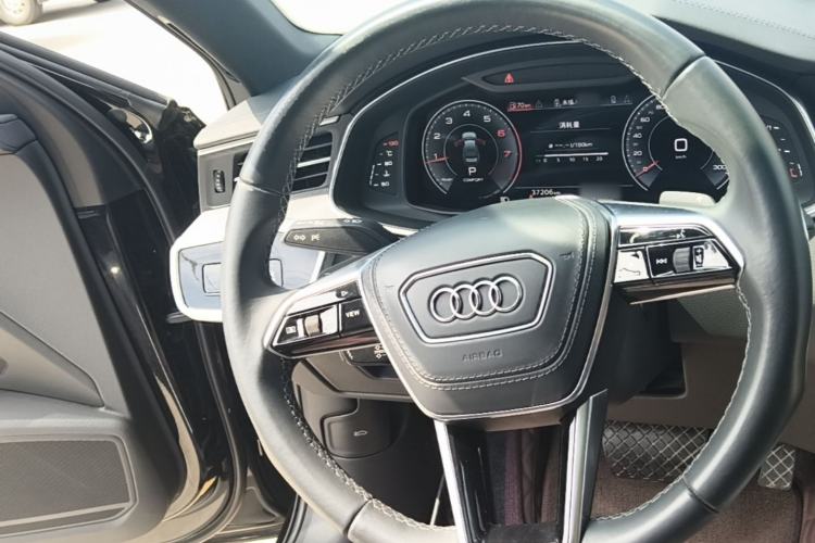Used Audi A6L 2023 Revised 40 TFSI Luxury Dynamic Edition Steering Wheel