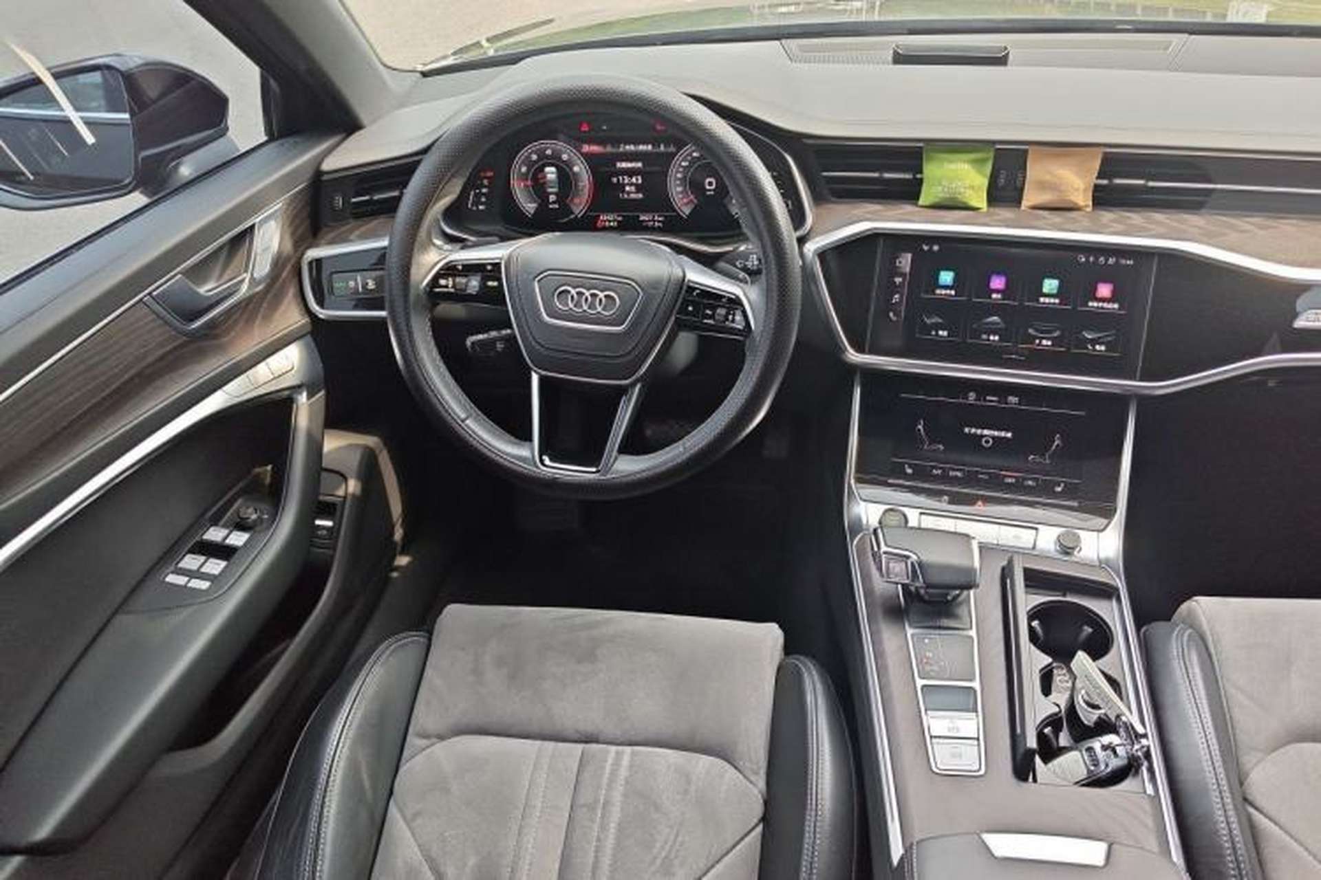 Used Audi A6L 2023 Revised Edition 45 TFSI quattro Prestige Dynamic Version Steering Wheel