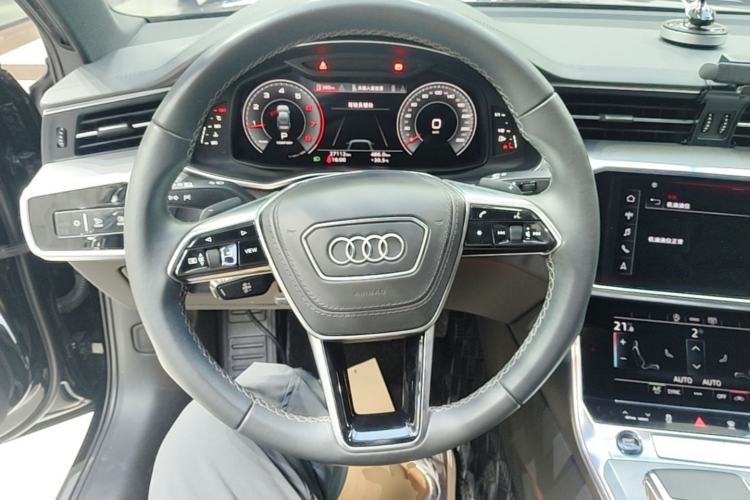 Used Audi A6L 2023 Revised 40 TFSI Luxury Dynamic Edition Steering Wheel