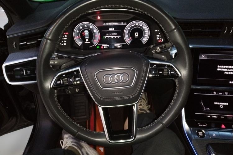 Used Audi A6L 2023 40 TFSI Luxury Dynamic Model Steering Wheel