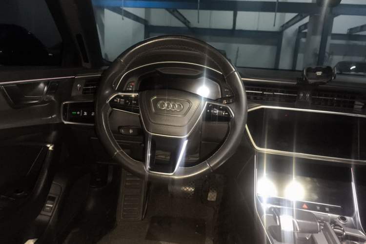 Used Audi A6L 2023 40 TFSI Luxury Prestige Edition Steering Wheel