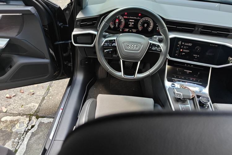 Used Audi A6L 2023 Revised Edition 45 TFSI quattro Prestige Dynamic Version Steering Wheel