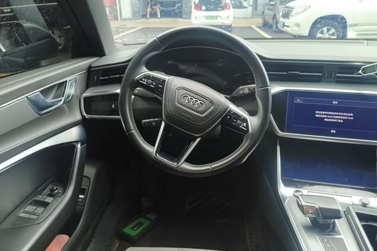 Used Audi A6L 2023 40 TFSI Luxury Dynamic Model Steering Wheel