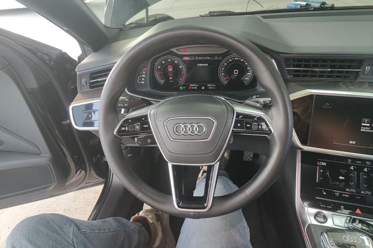 Used Audi A6L 2023 Revised Edition 45 TFSI quattro Prestige Dynamic Version Steering Wheel