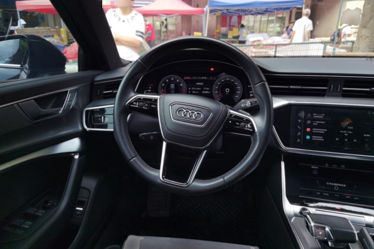Used Audi A6L 2023 40 TFSI Luxury Dynamic Model Steering Wheel
